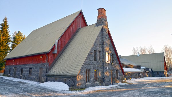 Talvinen ulkokuva Hermannitalosta